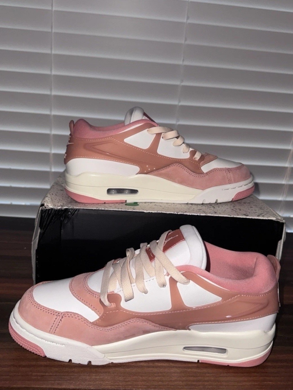 NWOT Jordan Flight Origin 4 Women's Peach and White Low-Top Sneakers. Size 8